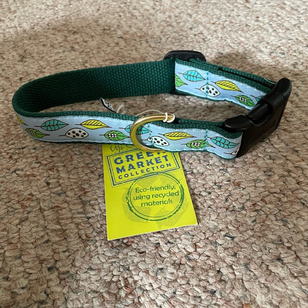 Upcountry dog collar new with tags size medium
